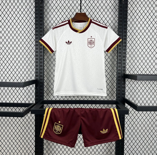 Kits Enfants Espagne 2026 Extérieur