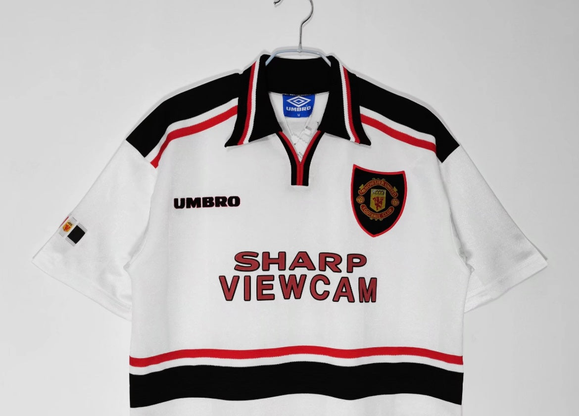 Manchester United 1998/99 Extérieur