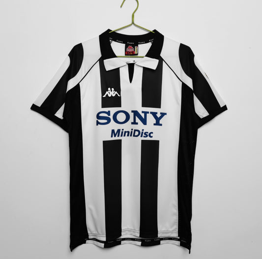 Juventus 1997/98 Domicile