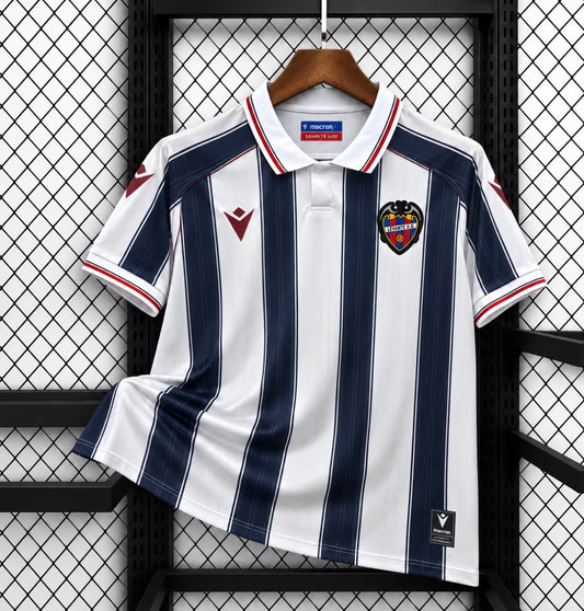 Levante 2026/27 Extérieur