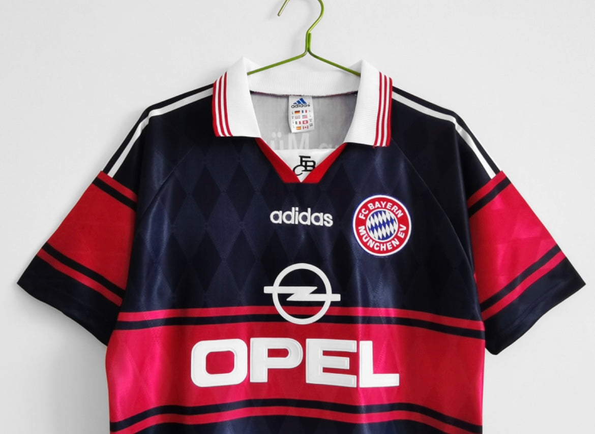 FC Bayern 1998/99 Domicile