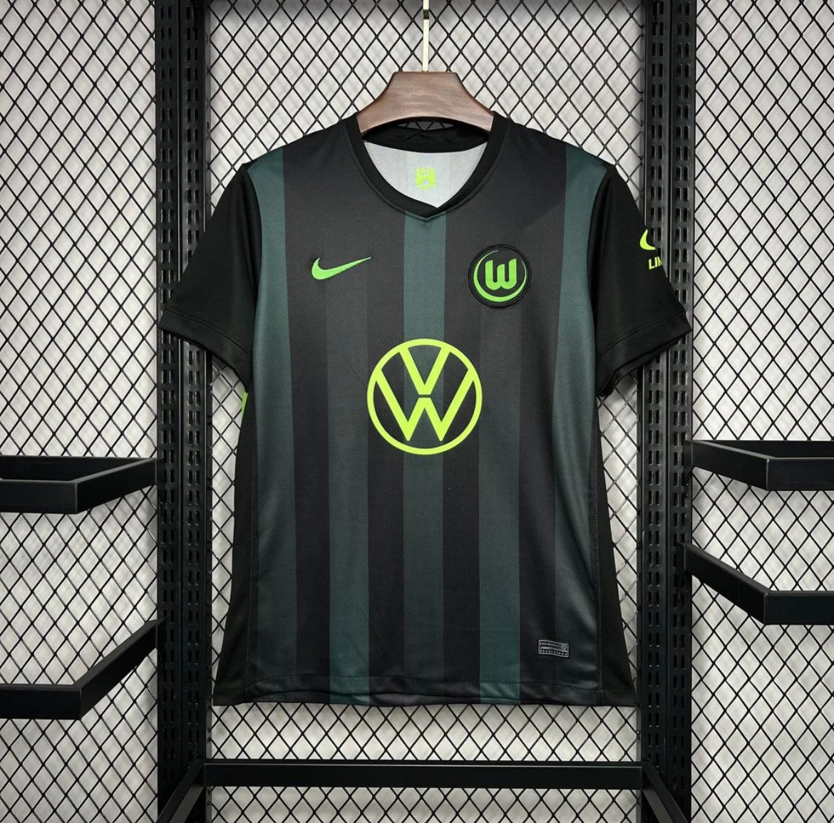 VfL Wolfsburg 2024/25 Extérieur