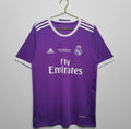 Real Madrid 2016/17 Extérieur