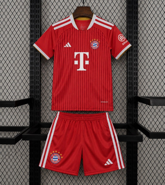 Kits Enfants FC Bayern 2026/27 Domicile